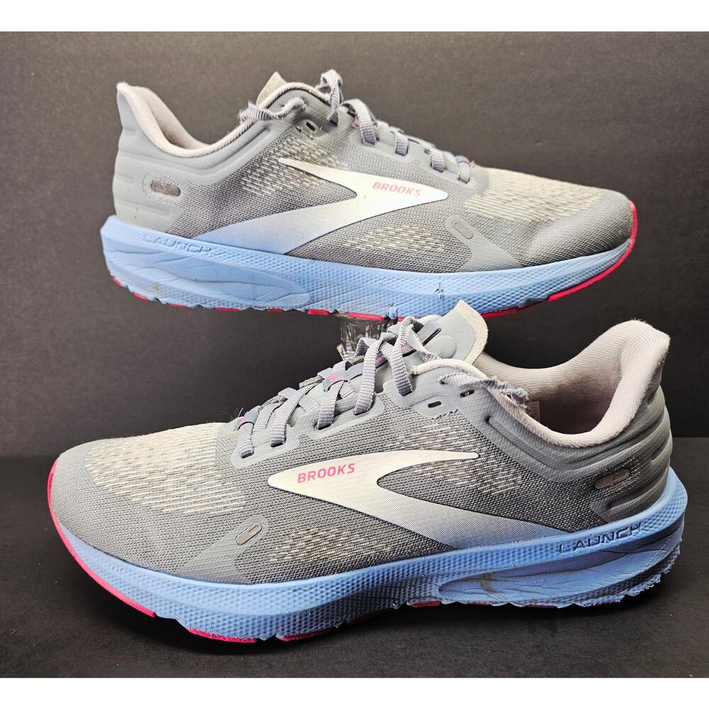 Brooks Women 10.5 Comfy footwear